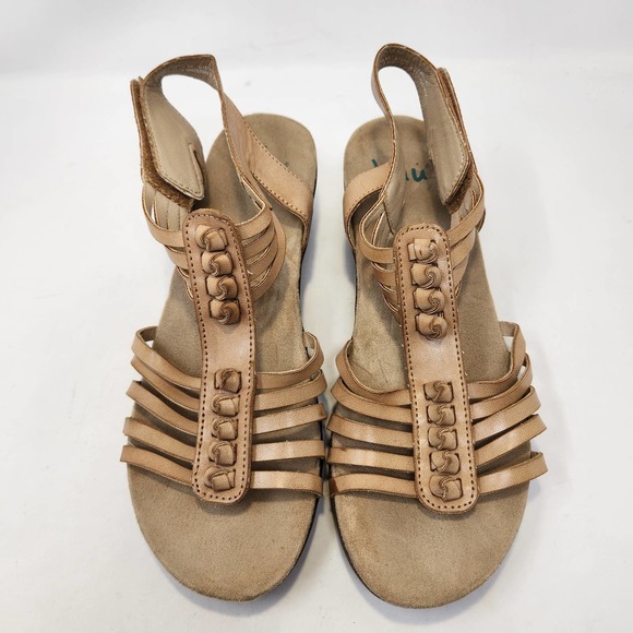 Yuu Handey Tan Wedge Slingback Sandals Womens 8.5 M Memory Foam Ankle Strap - Picture 3 of 10